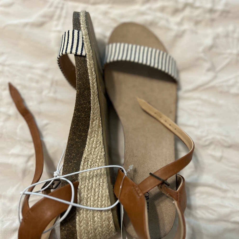 Black and White Espadrilles with cute heel